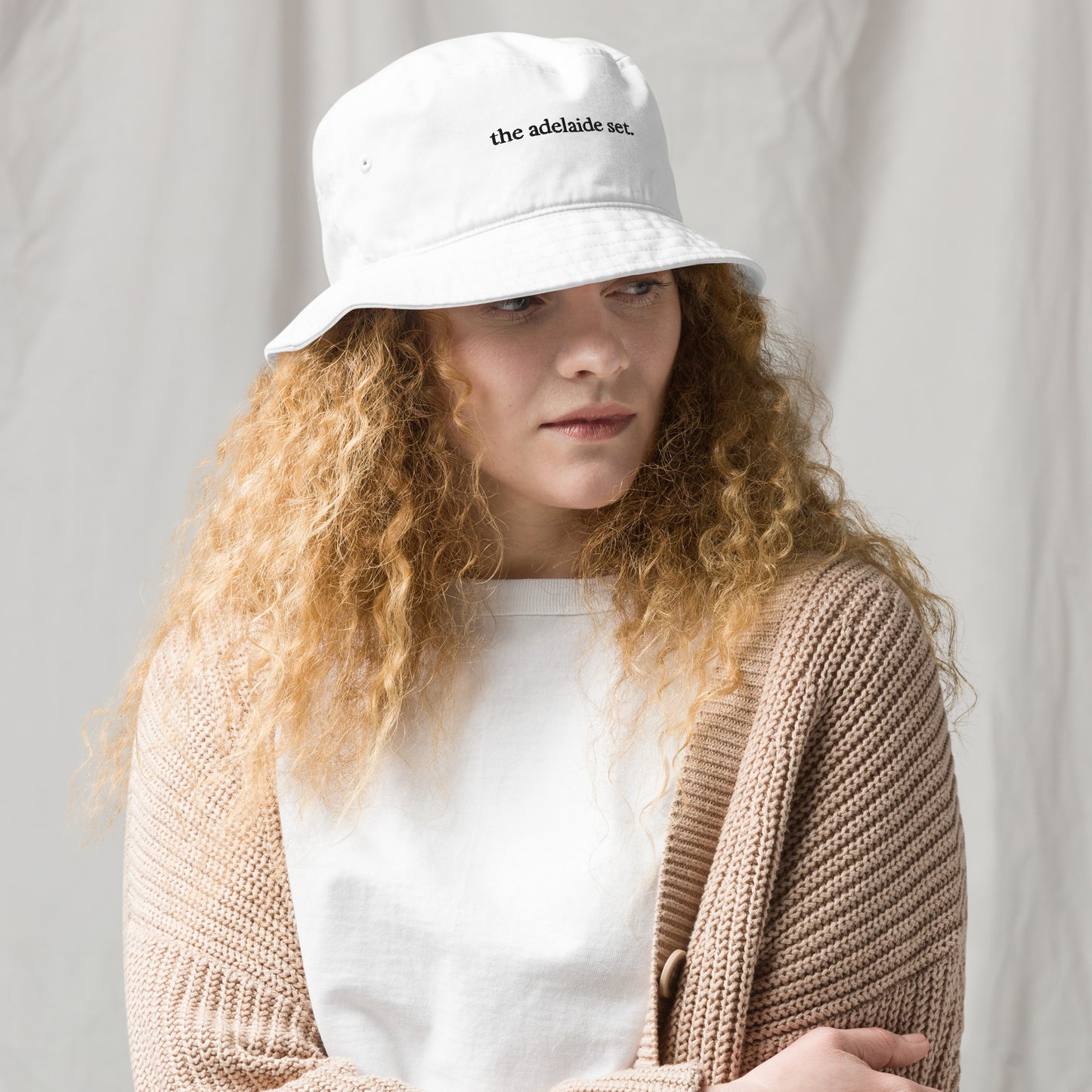 Iconic | bucket hat | white